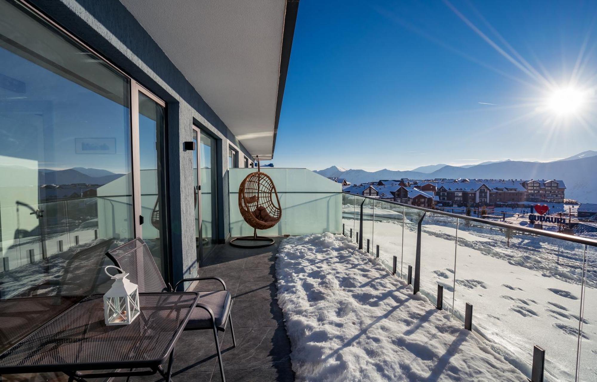 Апартаменты New Gudauri Atrium Deluxe Flat Экстерьер фото
